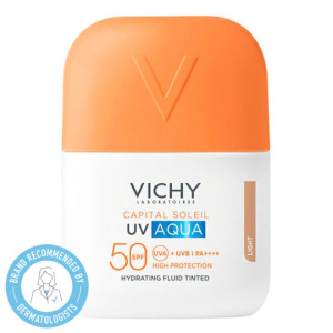 Vichy Capital Soleil UV Aqua Λεπτόρρευστο Ενυδατικό Αντηλιακό Προσώπου με Χρώμα Light SPF50, 50ml